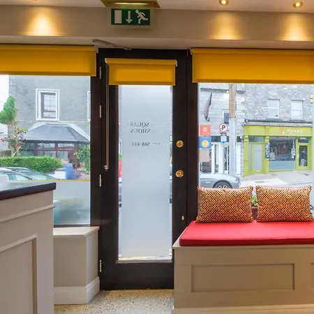 Casa de hóspedes The Eyre Square Townhouse 3*