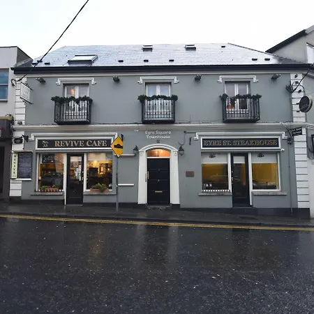 Casa de hóspedes The Eyre Square Townhouse