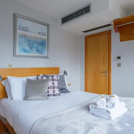 The Eyre Square Townhouse
